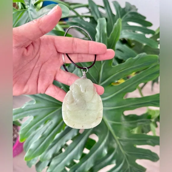 Serpentine Buddha Pendant with Cord – Healing & Spiritual Growth - Picture 6 of 7